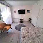 Studio Charmant Et Moderne Grand Confort